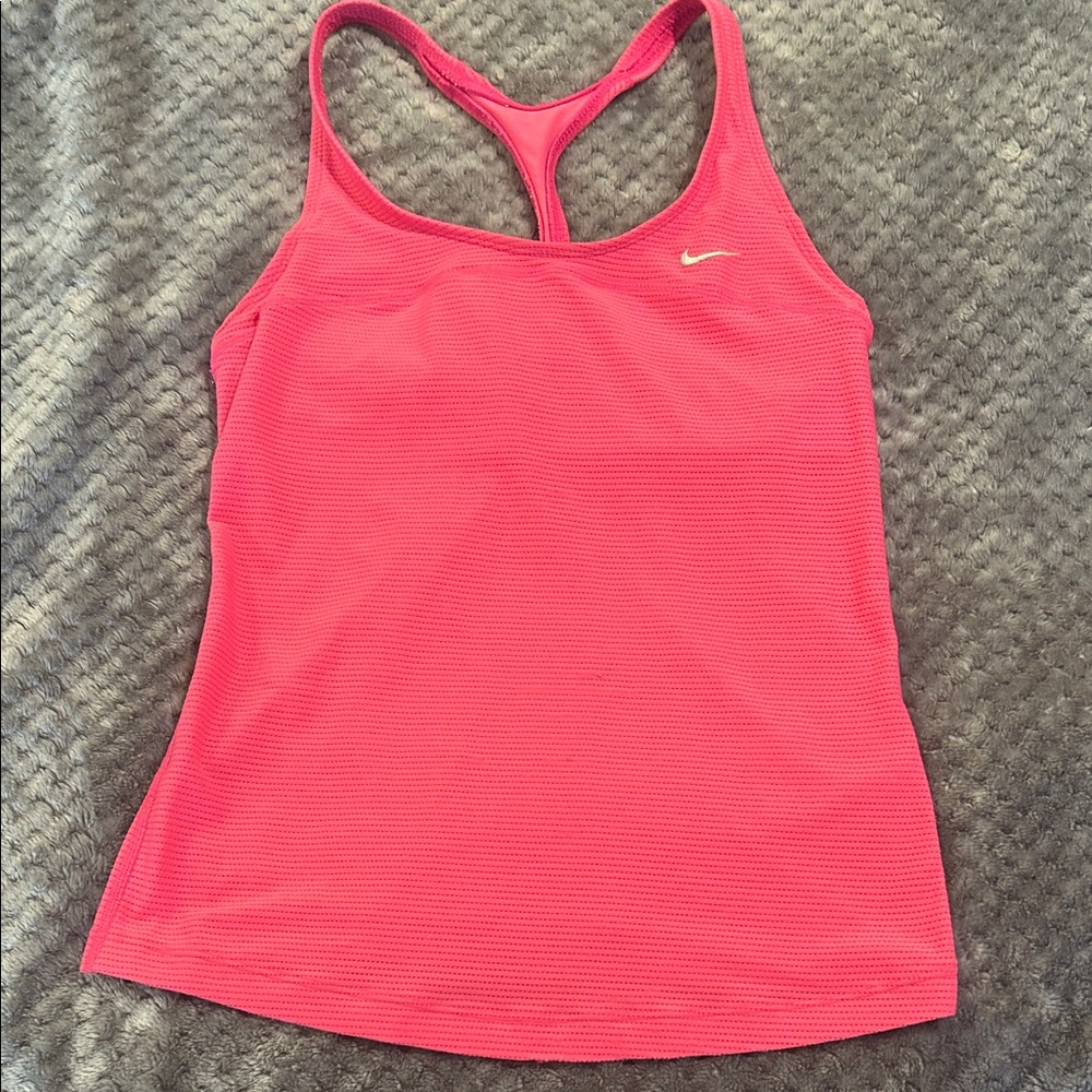 Adorable great condition Hot pink Nike Dri Fit workout top sz XS